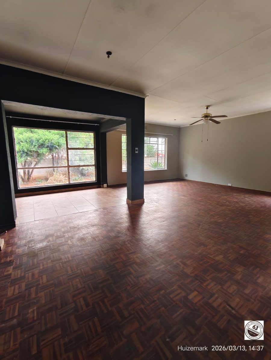 To Let 3 Bedroom Property for Rent in Roodia Free State